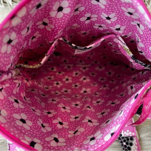 VERA BRADLEY Priscilla Pink Zip Hipster Crossbody Green Floral 2012 Quilted - Picture 13 of 15